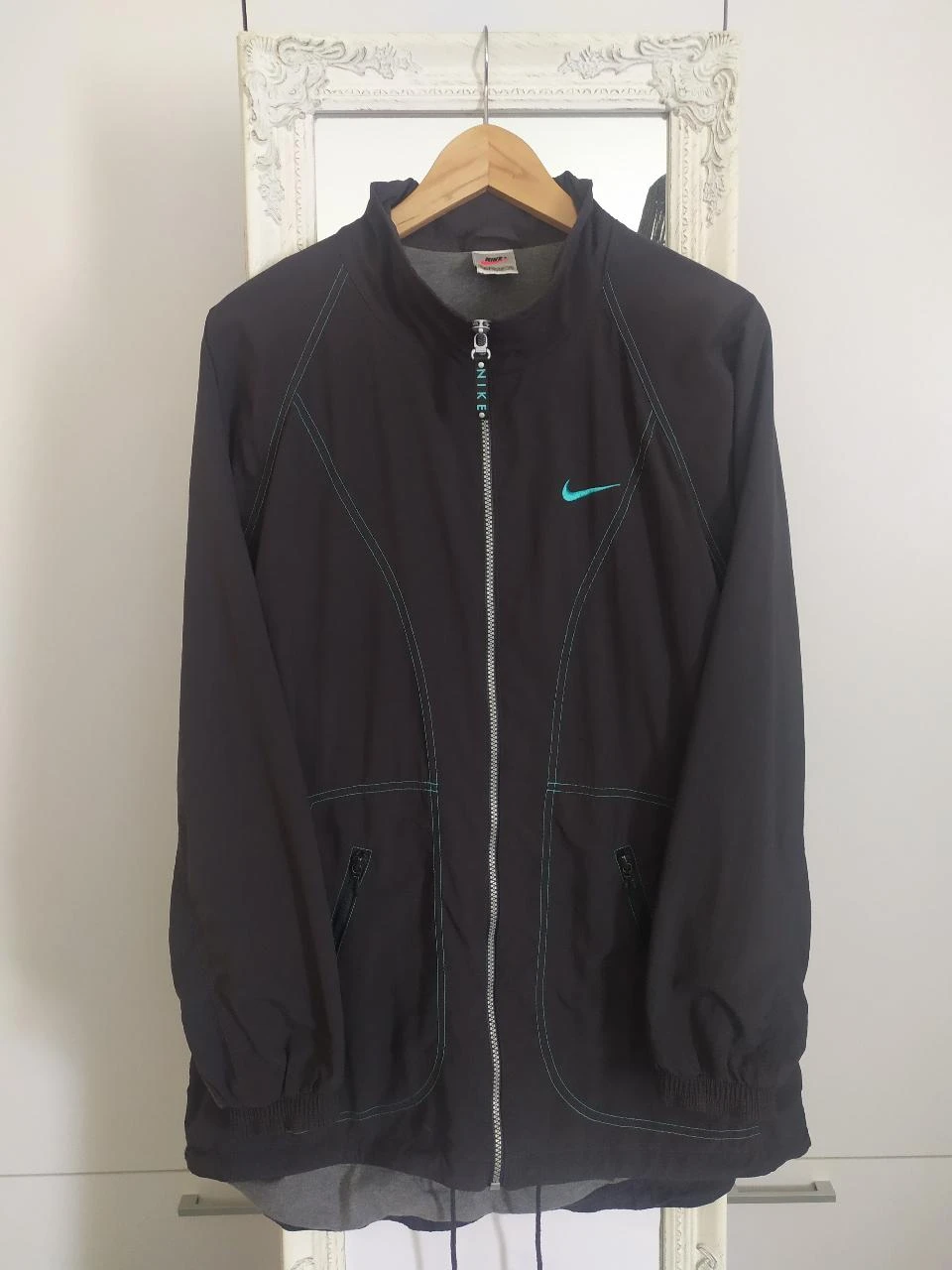 Vintage Y2K Nike GG Escuro Cinza Nylon Jaqueta Cortavento Original – photo 2